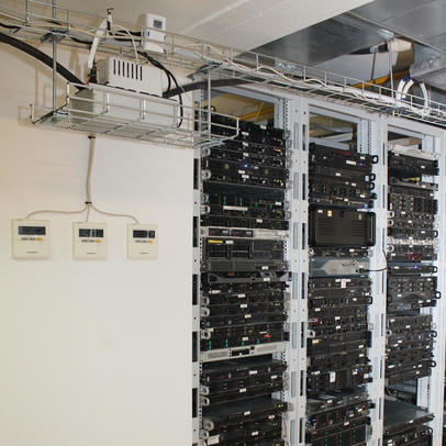Установка колонных и канальных кондиционеров в серверной бизнес-центра - 3